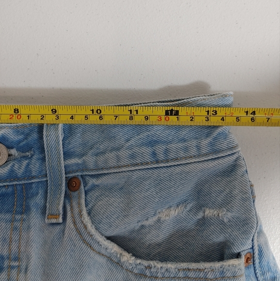 Levi's‎ Women's Cutoff 501 Denim Shorts 26 - Picture 5 of 5
